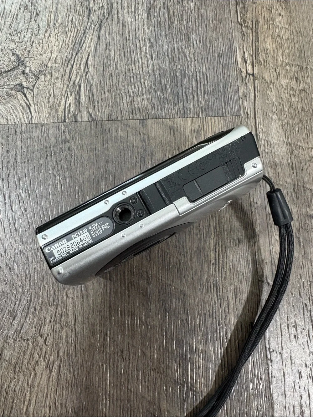 CANON PowerShot SD 870 IS Digital ELPH 8.0MP 3.8x Digital Camera - Silver Tested